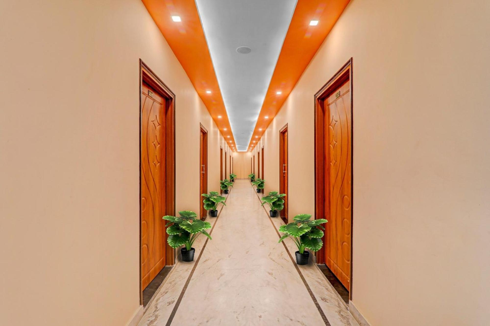 Hotel O Chauhan Palace Lucknow Ngoại thất bức ảnh